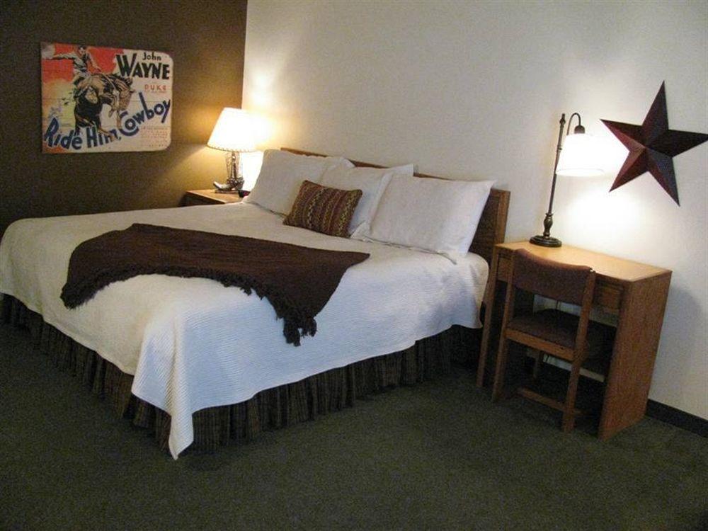 Covered Wagon Motel Lusk Wy Стая снимка
