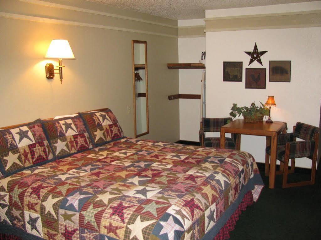 Covered Wagon Motel Lusk Wy Екстериор снимка